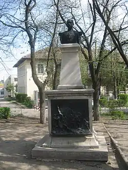 Bustul generalului Gheorghe Teleman