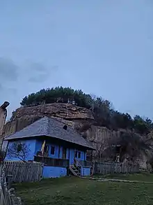 Căsuța albastră 2