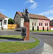 Statuia papei Ioan Paul al II-lea