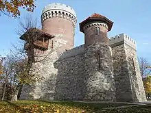 Castelul Vlad Țepeș din București- Vedere din Parcul Carol I