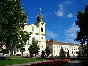 Catedrala Sfânta Treime și Liceul Teologic Greco-Catolic Sfântul Vasile cel Mare