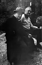 Franklin D. Roosevelt și Winston Churchill la reședința numită atunci Shangri-La, mai 1943