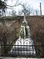 Mormântul doamnei Elena Cuza