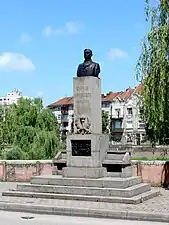 Bustul lui Coriolan Brediceanu, Lugoj