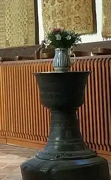 Cristelnița de bronz (1370) de la Biserica Evanghelică ”Sfânta Margareta” din Mediaș