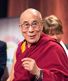 Tenzin Gyatso, al 14-lea Dalai Lama, laureat Nobel