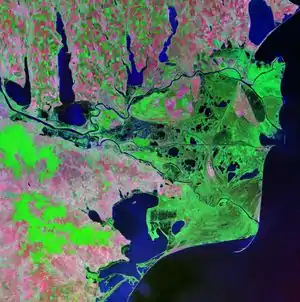 Delta Dunării - Landsat (2000)45°10′N 29°18′E﻿ ({{PAGENAME}})﻿ / ﻿45.167°N 29.300°E