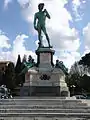 Replica în bronz a statuii David de Michelangelo, aflată în centrul Esplanadei Michelangelo / Piazzale Michelangelo