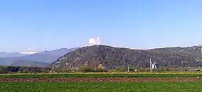 Piscul „Cioru”, la baza căruia curge Oltul