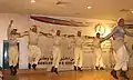 Dans popular palestinian dabke interpretat de bărbați