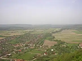 Vedere panoramică asupra satului