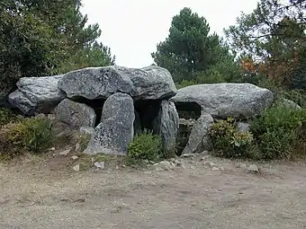 Mormânt neolitic în Mane Braz (Bretania)