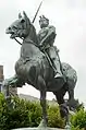 Statuia ecvestră a lui Bertrand du Guesclin din Dinan