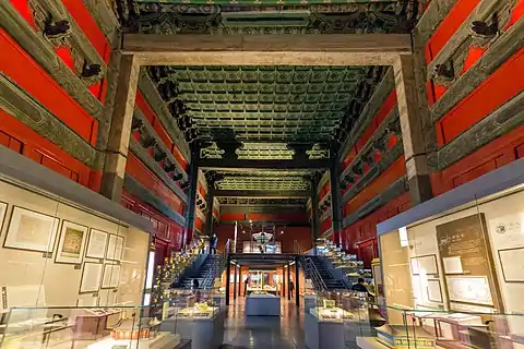 Interiorul Porții Glorioase de Est