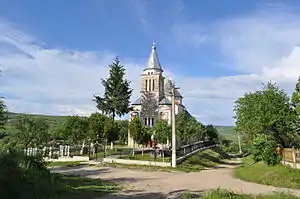 Biserica Sfinții Arhangheli Mihail și Gavriil din Feiurdeni