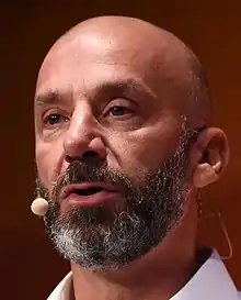 6 ianuarie: Gianluca Vialli, antrenor de fotbal  și fotbalist profesionist italian