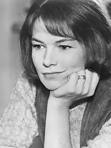 15 iunie: Glenda Jackson, actriță britanică de film, dublă laureată a premiului Oscar