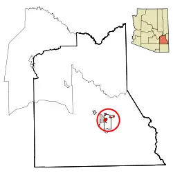 Location in Graham County and the state of Arizona; with San Carlos Apache Indian Reservation overlapping the county in north and extending to north and west (into southeastern Gila and eastern Pinal counties), marked with fine-line boundary.