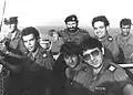 La 7 octombrie 1973, după bătălia de la Latakya, Barkai (în centru, în spate) pe puntea vedetei Saar 2 „AHI Hamezanek”, împreună cu ofițerii navei