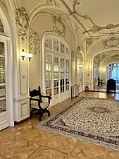 Sală neorococo a casei