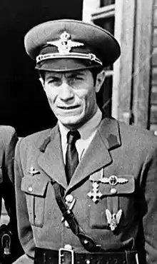 Ioan Dicezare, pilot român