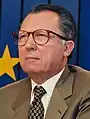 27 decembrie: Jacques Delors, politician francez, Președinte al Comisiei Europene, membru la Parlamentului European