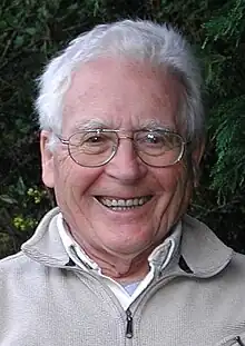 26 iulie: James Lovelock, savant independent, ecologist și futurolog englez