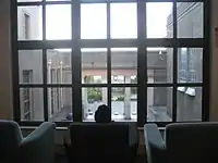 Vedere din Biblioteca Cancelarul Oppenheimer.