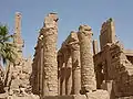 Sala hipostilă⁠(en)[traduceți] cu 134 de coloane a Templului de la Karnak