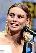 Lucy Fry, actriță australiană