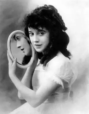 Mabel Normand în 1918