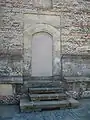 Ușă nordică de intrare în biserică, astăzi zidită