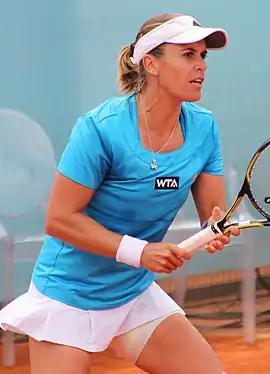 Anabel Medina Garriguesdublu feminin