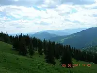 De lângă Crucea talienilor cu obiectivul spre Valea Bistriţei