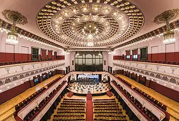 Între 1946-1973 Teatrul Secuiesc, apoi Teatrul Secuiesc de Stat și Teatrul de Stat, a jucat pe scena Palatului Culturii