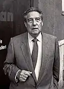 Octavio Paz, poet mexican, laureat Nobel