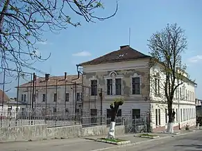 Gimnaziul de stat „Traian” (clădire monument istoric)