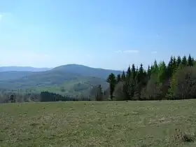 În zare Măgura Sihlei - Din Poiana Ciungi - Obcina Văratec