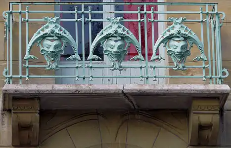 Balcon de la Castel Béranger din Paris, de Hector Guimard (1897–1898)