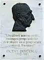Placa comemorativa aflată pe b-dul Mircea Eliade 2 din București, pe casa în care a locuit Octav Doicescu pe care el însuși a proiectat-o