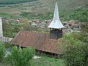 Vedere din nord-vest