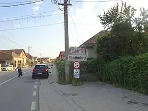 Intrarea în localitate