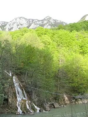 Cascada Șipote
