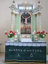 Altarul bisericii evanghelice