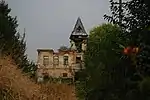 Ruină clădire anexă a conacului