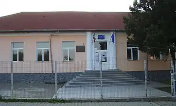 Școala gimnazială „Mircea Luca”