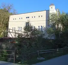 Sediul fostei eexploatări miniere