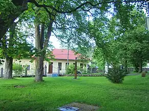 O parte din parcul castelului Mikes