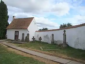 Morminte ale preoților sau ale nobililor (3)