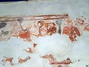 Interiorul bisericii reformate (fragmente de frescă decapate de sub tencuială)